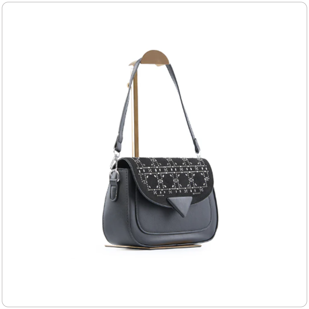 Bolso con pedrería