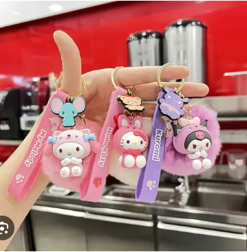 Llaveros amigos de Hello Kitty.